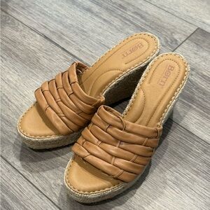 Born aneesa wedge slide woven leather shoe size 7.5